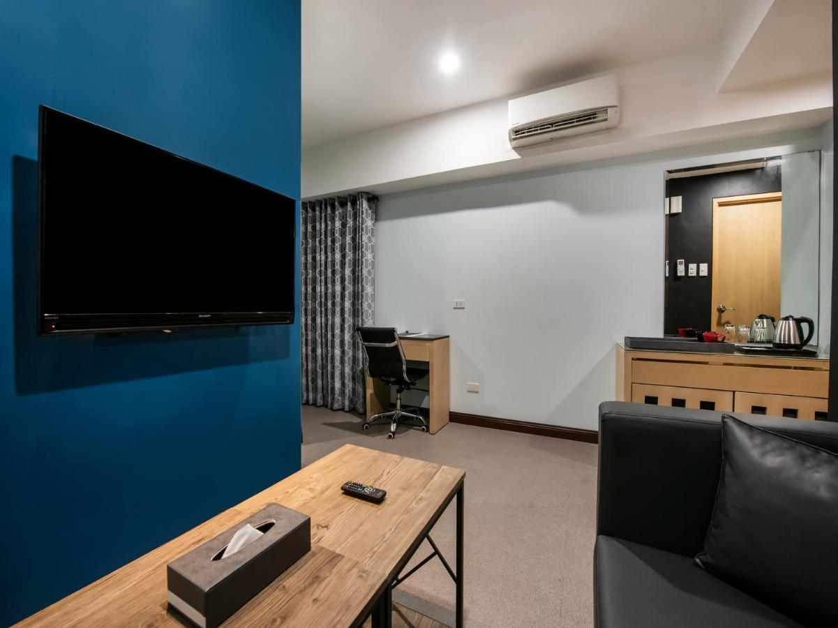 Bay Area Suites Manila Exteriör bild