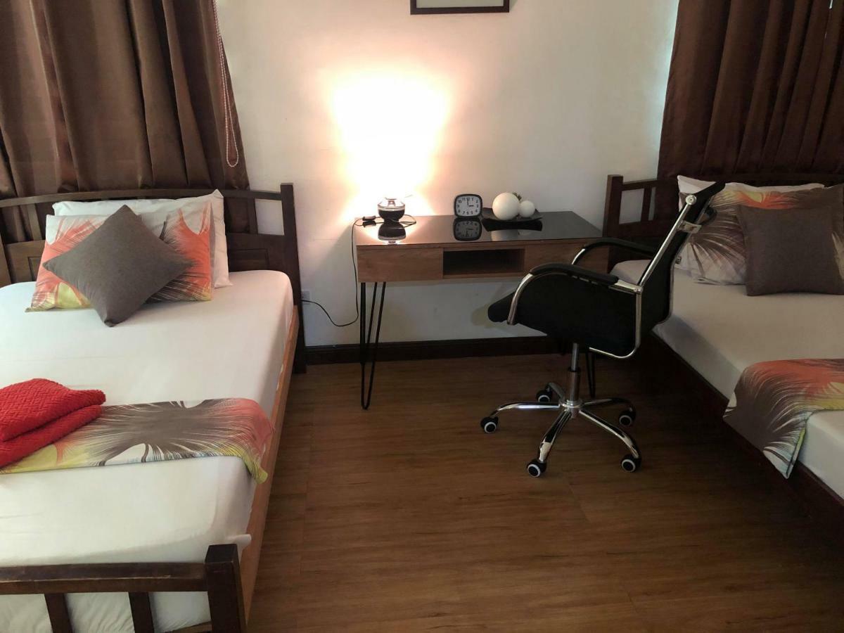 Bay Area Suites Manila Exteriör bild