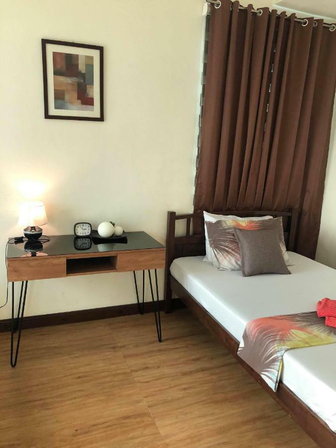 Bay Area Suites Manila Exteriör bild